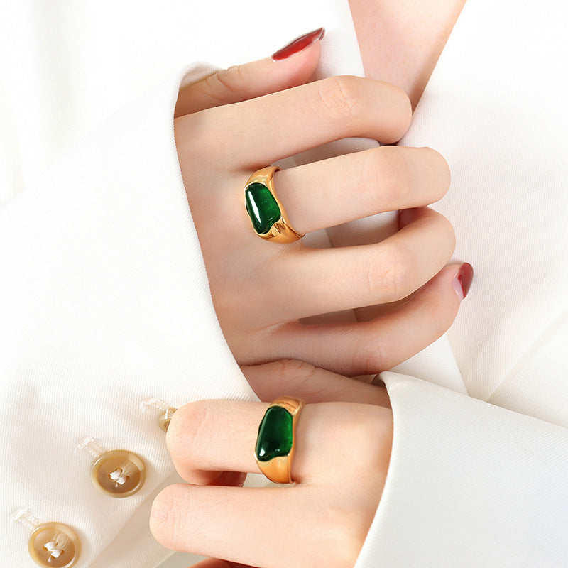 Emerald Resin Ring – 18K Gold Plated
