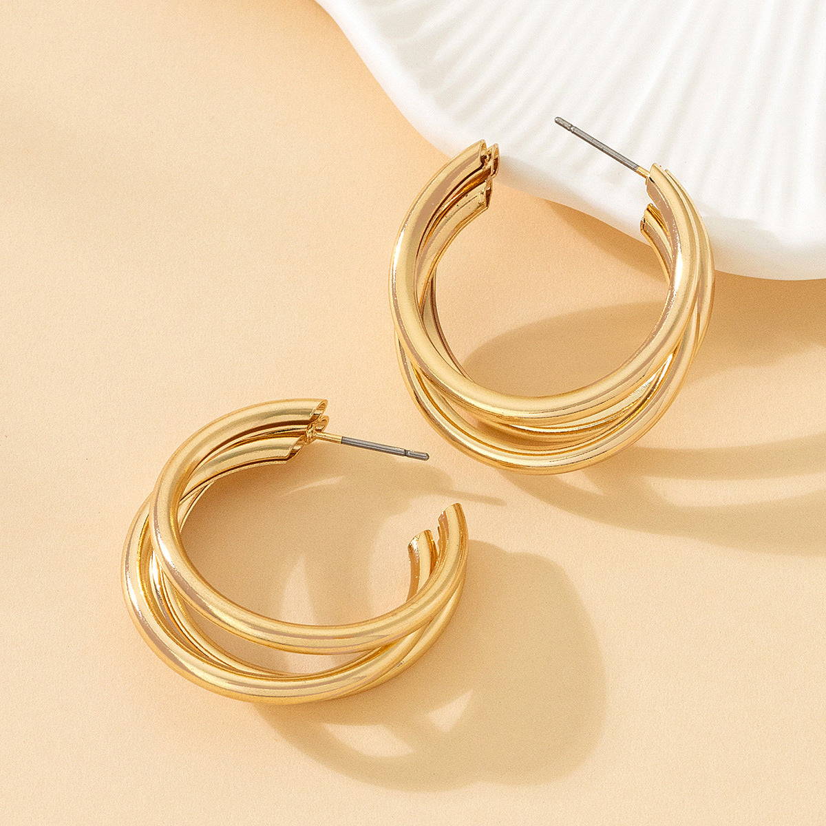 Gold Circle Earrings – 18K Gold-Plated