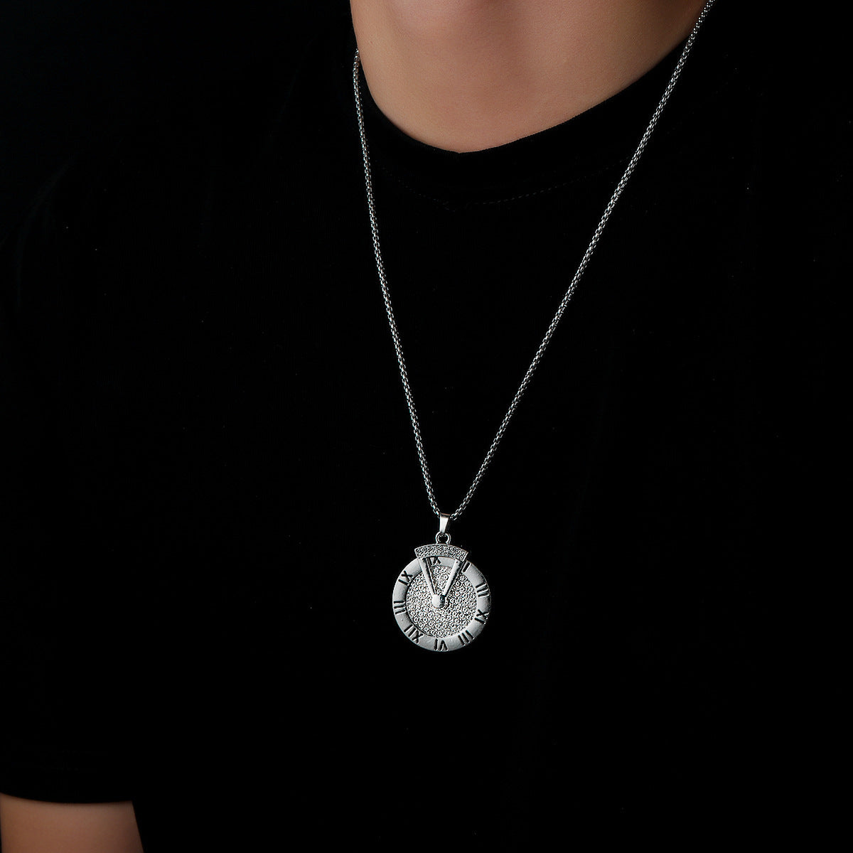 Spinning Style in Motion — The Turning Disc Pendant Necklace