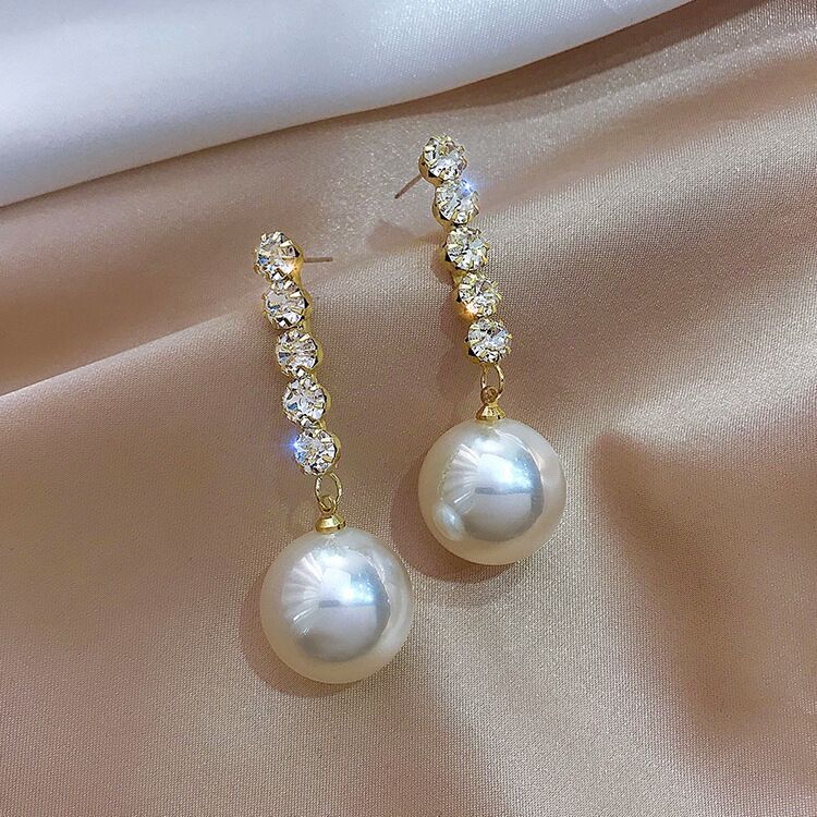 Freshwater Pearl Earrings with Zircon Details