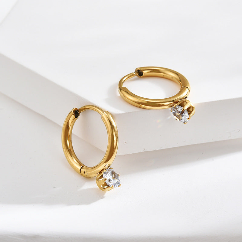 Six-Claw Mini Diamond Earrings